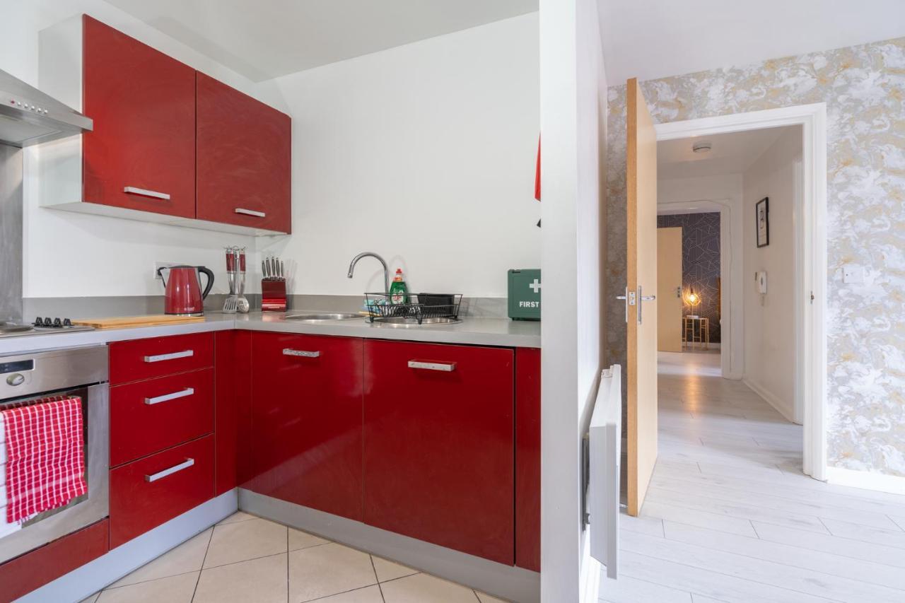 Maevela Apartments - Ultra Lavish Luxury 2 Bed Apartment City Centre - With Balcony - Free Secure Parking - Ps4 & Smart Tv'S Бирмингам Екстериор снимка
