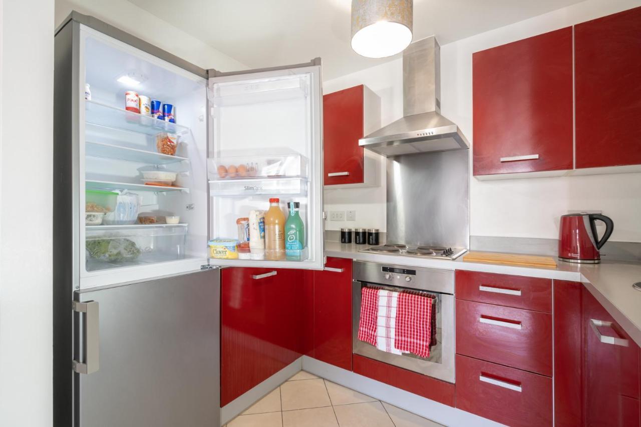 Maevela Apartments - Ultra Lavish Luxury 2 Bed Apartment City Centre - With Balcony - Free Secure Parking - Ps4 & Smart Tv'S Бирмингам Екстериор снимка